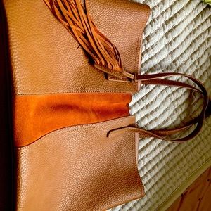 Oversized leather tote bag!